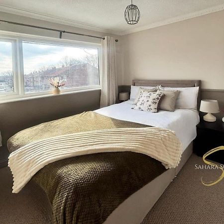 Stylish 2Bed - Manchester - Free Parking 하이드 외부 사진