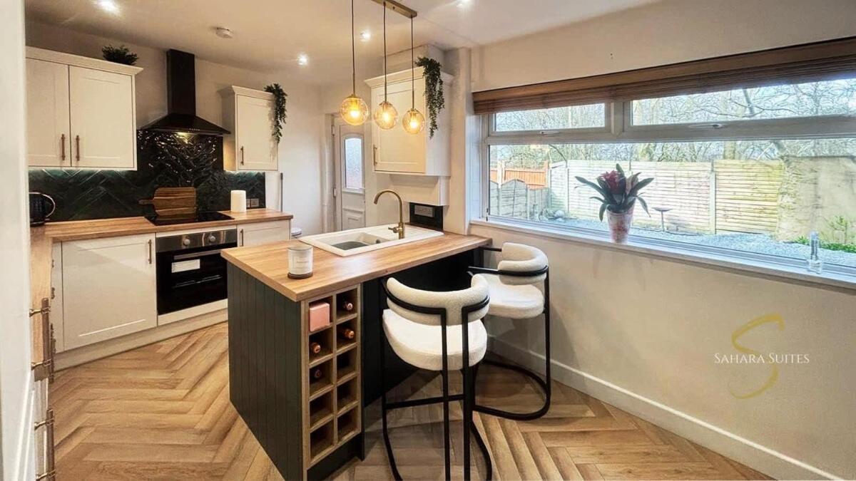 Stylish 2Bed - Manchester - Free Parking 하이드 외부 사진