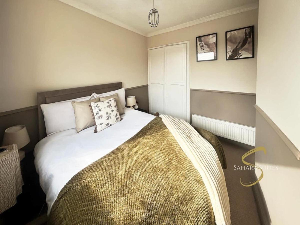 Stylish 2Bed - Manchester - Free Parking 하이드 외부 사진